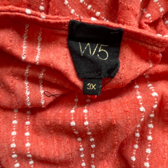 W5 Coral Swiss Dot Tie Knot Front Top Plus Size 3X - Picture 5 of 5